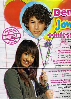 img009 - 0-Demi Lovato-0