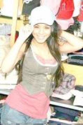 NDTUELUEZVSTLVRBHYY - mania hsm si vanessa