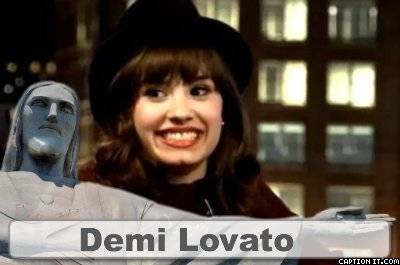 captionit034803I957D30 - Demi Lovato