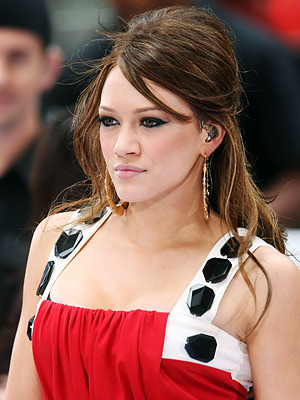 hilary-duff-400ds0718