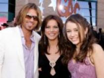 192e59bb2fc497a0 - miley cyrus