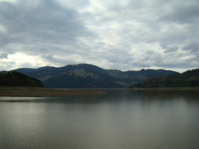 DSC03727 - 18 aprilie - statiunea si Manastirea Durau si lacul Bicaz
