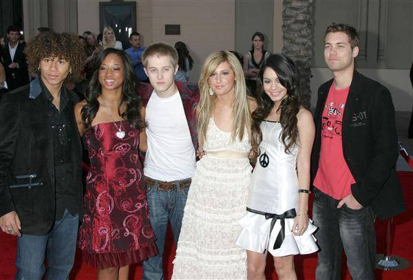 lucas grabeel-1534367 - Vanessa Hudgens