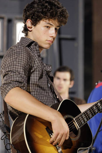 nick1 - nick jonas