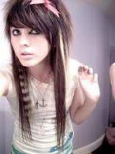 POPKEDKFOPGQBLPFLRZ - Emo Girls