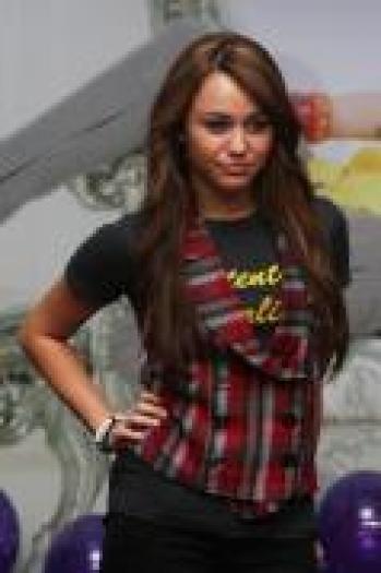 MXMWDUCVTAVGPEEDTVY - miley cirus ___my preferate