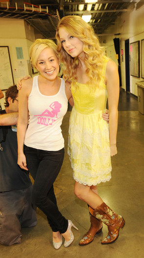 2009+CMT+Music+Awards+Rehearsals+Day+2+tPvOcoWfMBal