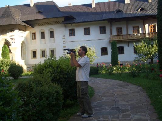 Filmare la manastirile din nordul Moldovei - EU