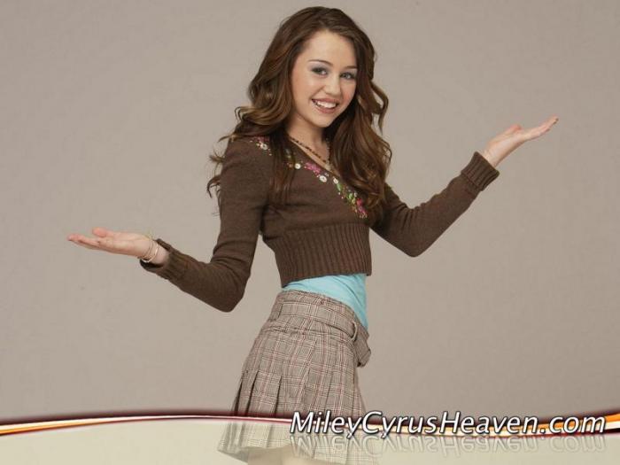 Hannah-Miley (19) - HANNAH MONTANA