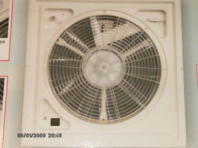 foto bula 493;  sistem de ventilatie,disponibil in 2 modele, electric si manual
