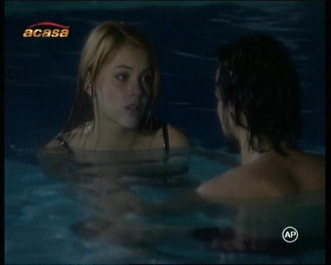 Irina si Codrut in apa - Andreea Patrascu si Denis Stefan