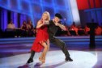 Liviu_si_Ilaria_cha-cha - Dansez pentru tine