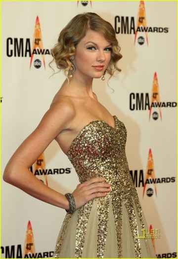 hu3p4w - Cat de mult o iubesc eu pe Taylor Swift