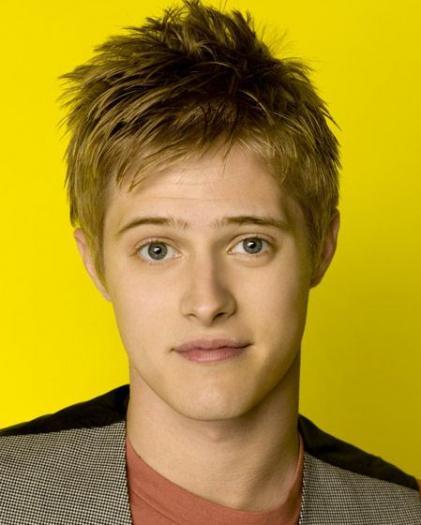 1683982 - Lucas Grabeel