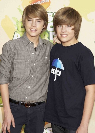 cole-dylan-sprouse - cole and dylan sprouse