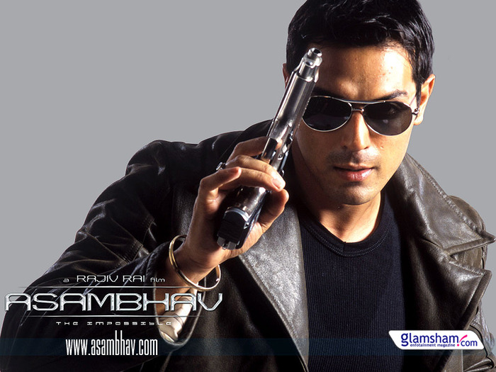 Arjun Rampal-Capitanul Adit Arya