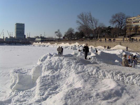 Picture 027 - black sea frozen