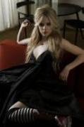 980e5b41a454a142[1] - Avril Lavigne