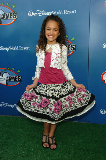 Disney+Channel+Games+2007+Star+Party+W_ZKieIwQnDl - Madison Pettis