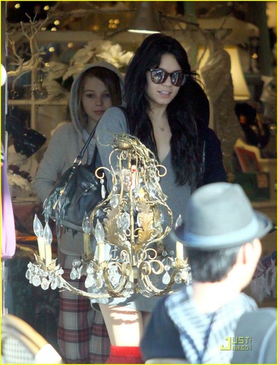 vanessa-hudgens-red-strockings-04 - Vanessa Hudgens Red Stocking Silly