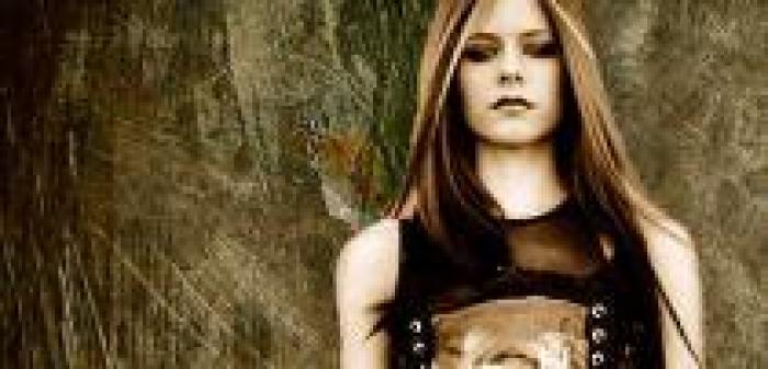 XLOWUQDEJUPMIXKVSTM - avril lavigne