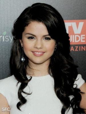 normal_001 - Selena Gomez