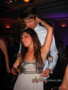 AMJZWMEOWKVSACSJEJJ - ASHLEY TISDALE POZE RARE