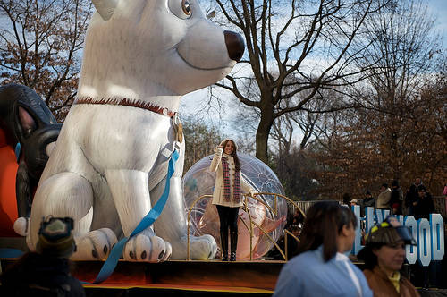 3074526567_14fb02d4d1[1] - Miley la Macys Thanksgiving Day Parade