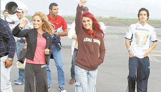 2004727510402511594_rs - poze Dulce si Anahi