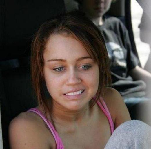 ZjpqlB101465-02 - Hannah Montana-Miley Cyrus