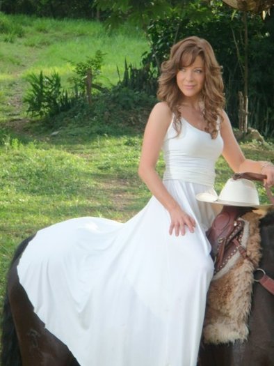 2zs3b7k - Dona Barbara