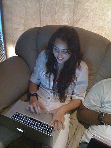 Miley-miley-cyrus-7419517-375-500