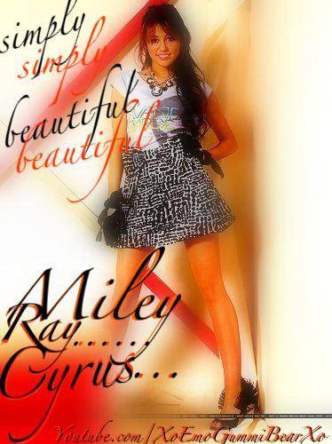 XEGRUNUAIINVQDCSHOW - aici sunt doar poze cu miley cyrus-hannah montana
