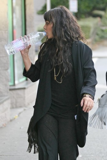 Vanessa+out+Sterling+Knight+Vancouver+j4XkSpBouHel