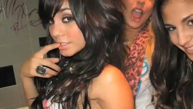 ztvubs - Vanessa Hudgens