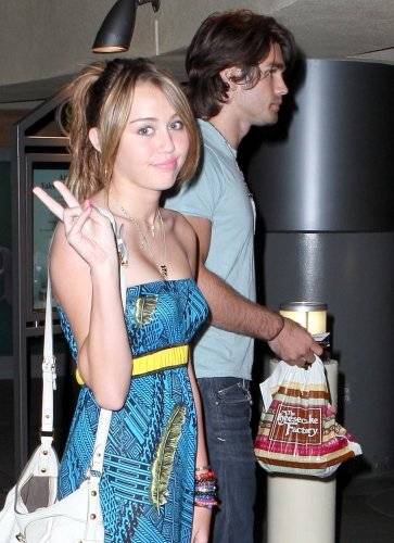 4sd1s1 - Miley Cyrus