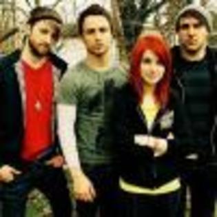 s2_metalhead_ro - Paramore