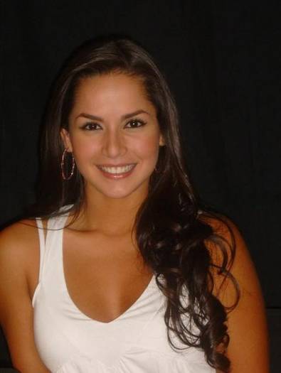 009908895 - Carmen Villalobos
