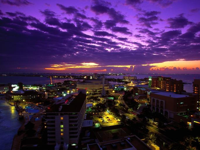 Cancun at Twilight, Mexico - peisaje