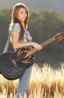 GPKIXONPIJOJHVJIMHE - hannah montana the movie