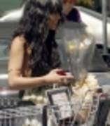 thumb_022 - vanessa hudgens At Ralphs super market