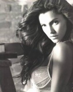 16169_1151463113615_1438764662_30368274_191865_n - Sara Maldonado
