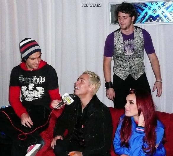 28v94yc - Poze Dulce Maria