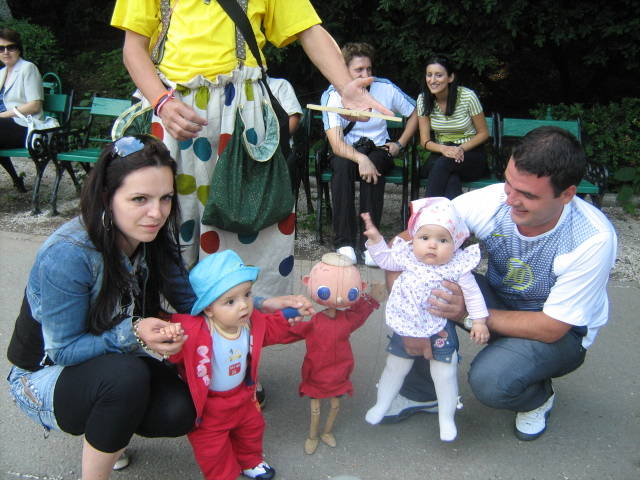 am 7 luni si in parc cu mario_29.05.2009 065