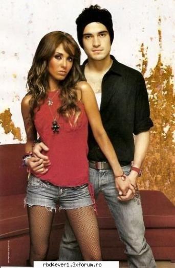 ok_138 - Anahi si Poncho