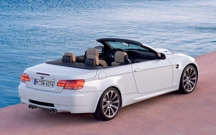 BMW_M3-881_1680x1050