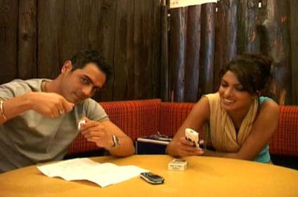 Arjun si Priyanca-aceasta scena nu este din film