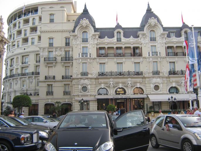 Monaco - Hotel de Paris; Langa Cazino
