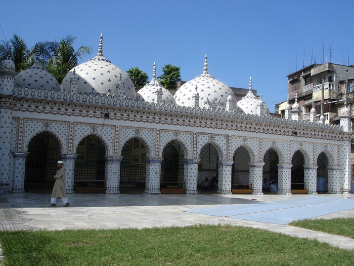 Star Mosque in Dakha - Bangladesh - Islamic Architecture Around the World