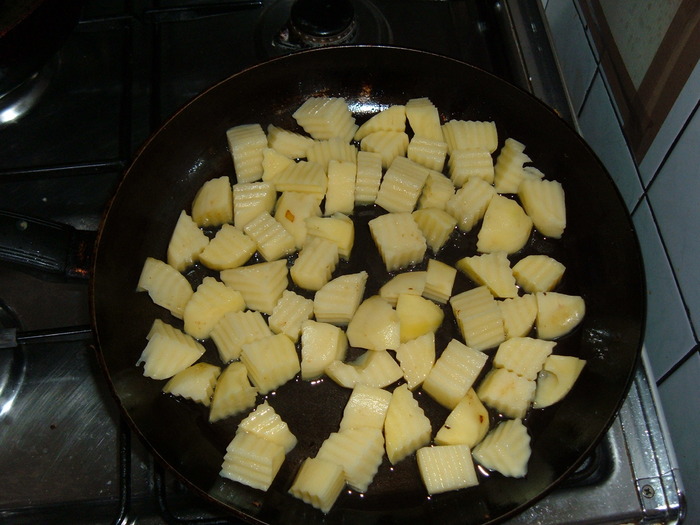 cartofii cubulete - Omleta speciala